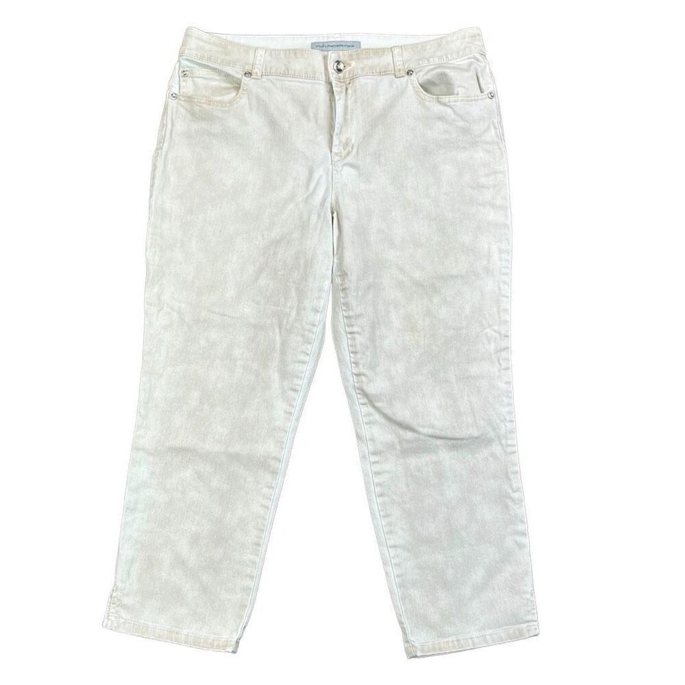 Chico’s Platinum Denim Ultimate Fit 1.5 Medium 10
